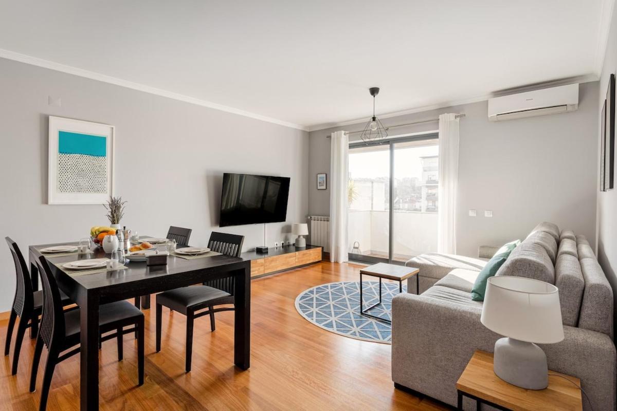 Apartment Elegant Flat In Benfica - 10 Min To Center