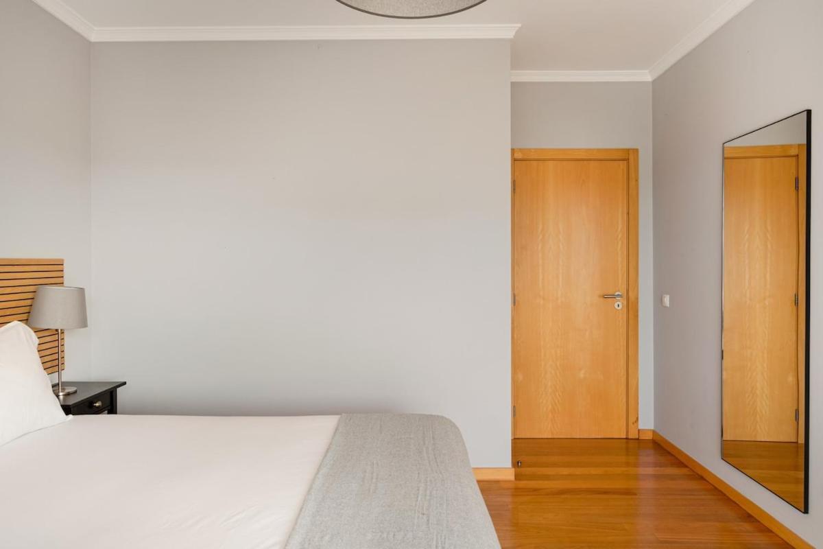 Elegant Flat In Benfica - 10 Min To Center * Lissabon