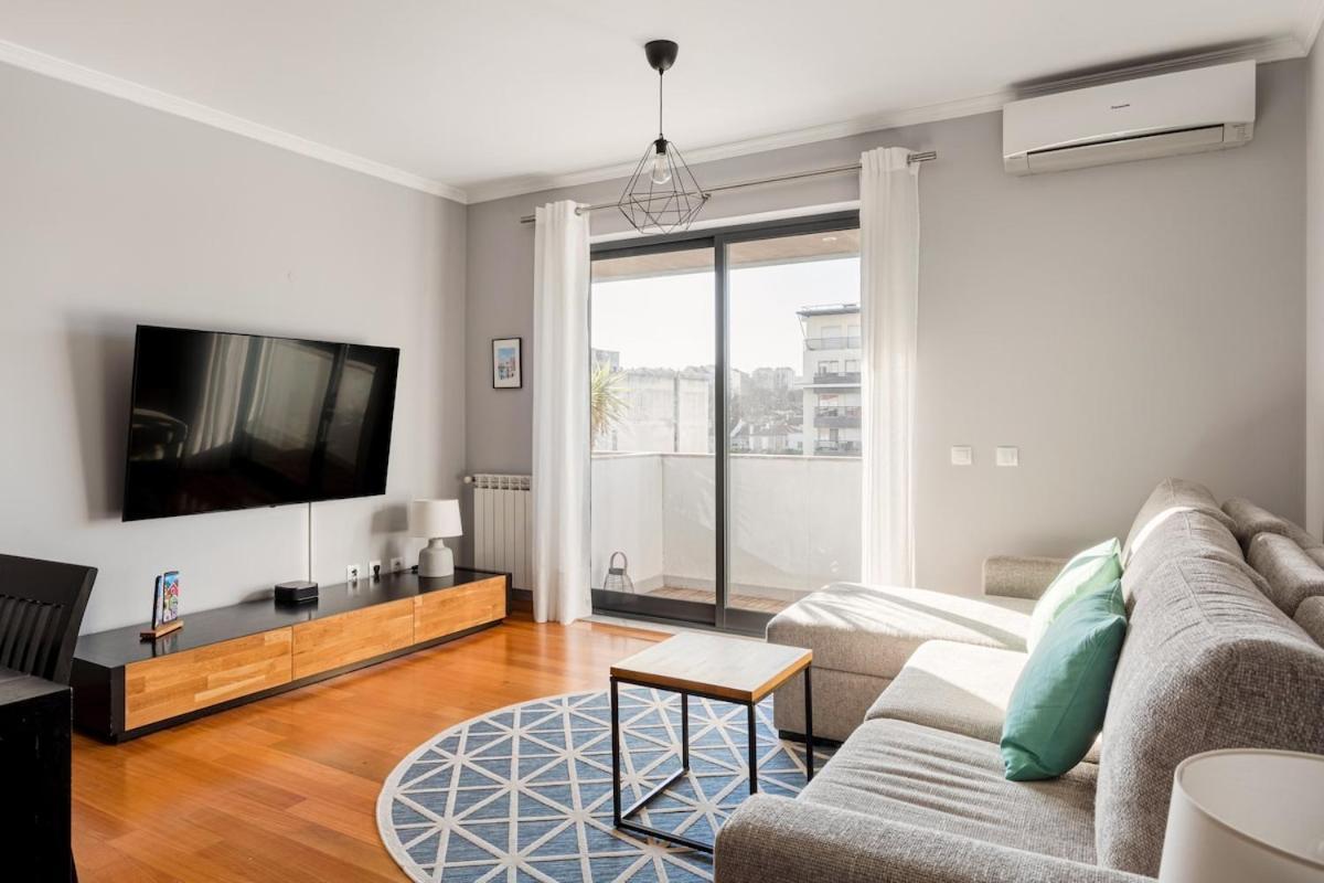 Elegant Flat In Benfica - 10 Min To Center Apartment Lissabon