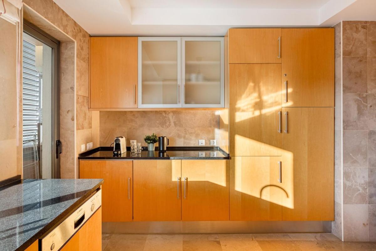 Elegant Flat In Benfica - 10 Min To Center